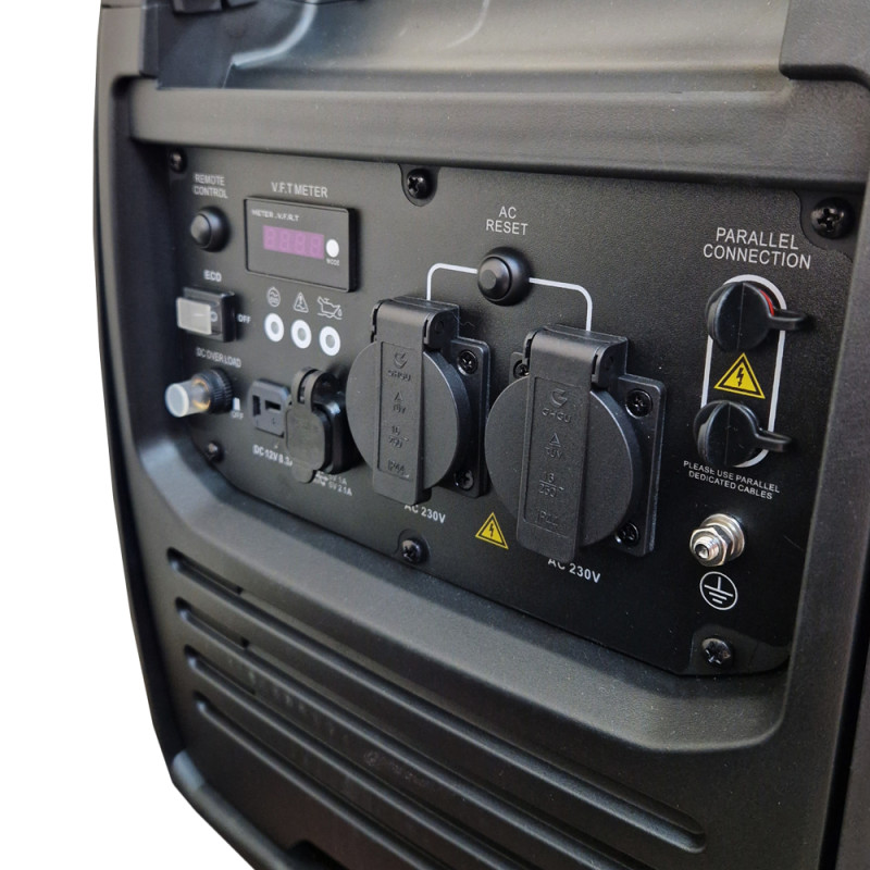 Инверторный генератор бензиновый BISON BS4500I максимальная мощность 4 кВт