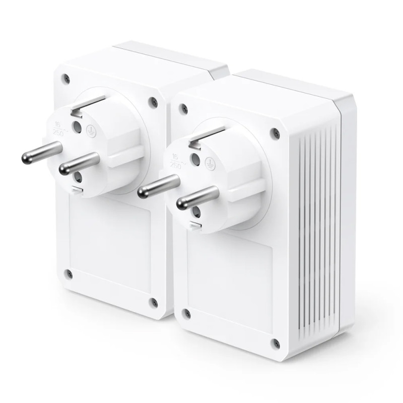 Комплект адаптеров TP-Link Powerline TL-PA7017P KIT со встроенной розеткой