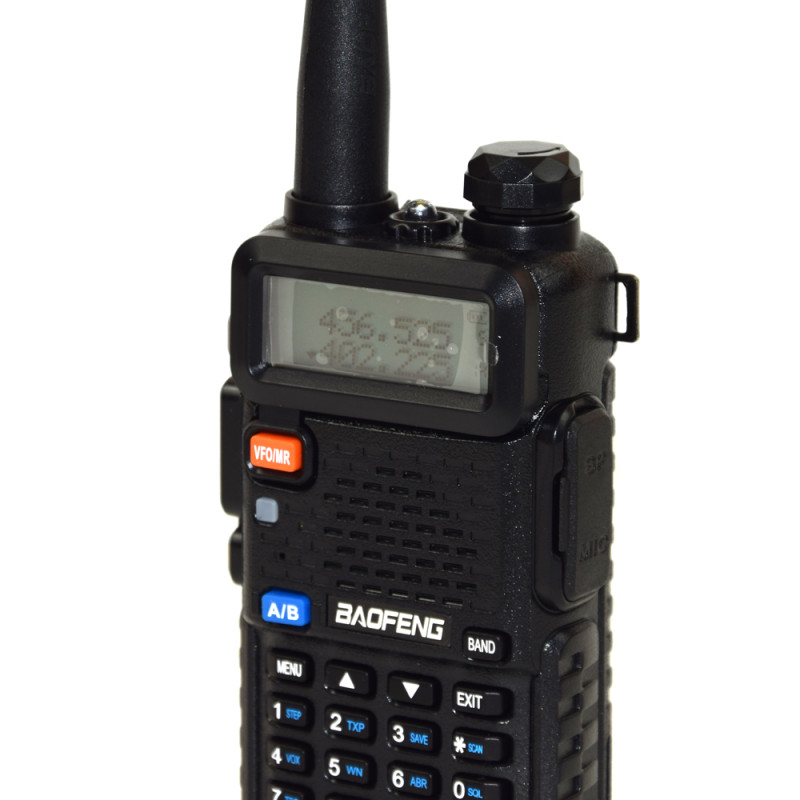 Беспроводная рация Baofeng UV-5R мощностью 5 Вт.