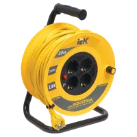IEK Удлинитель-катушка 4гн 30м З/К УК30 т/с (3х1,5мм2) IP44