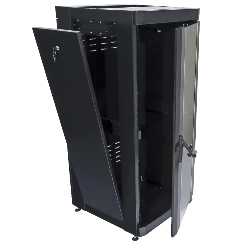 19" 18U, 610 х 675 мм Шафа чорна