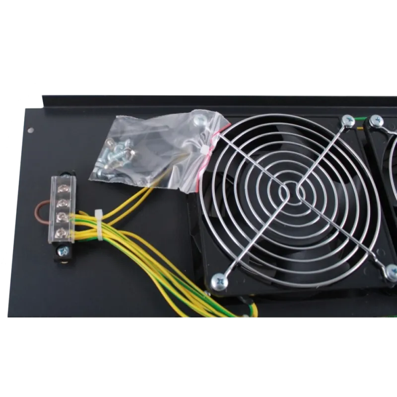 MGSE 610мм 3-х вентиляторний блок у дах для шаф